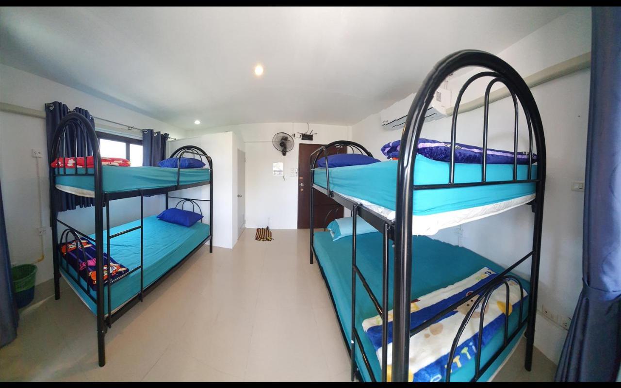 P & T Hostel Bang Rak Beach  Exteriör bild