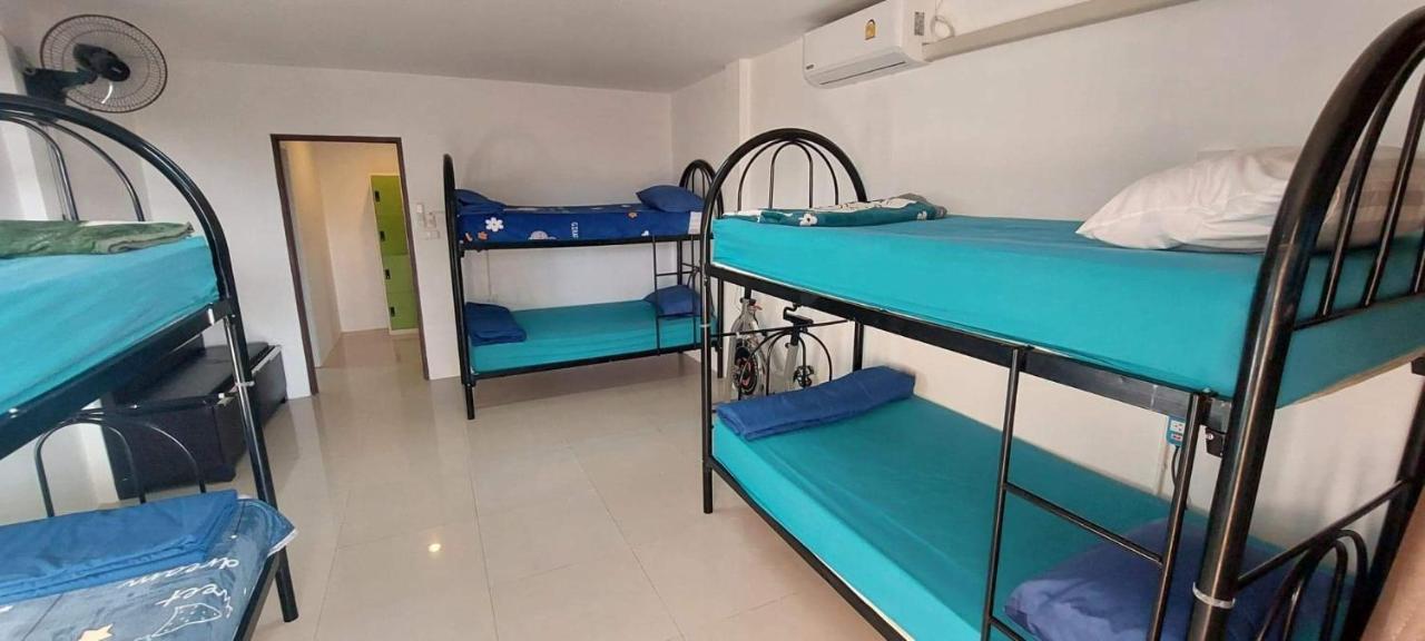 P & T Hostel Bang Rak Beach  Exteriör bild