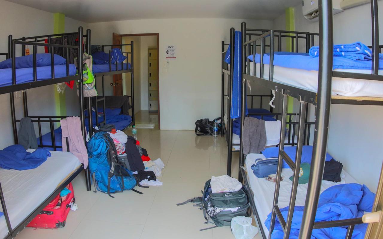 P & T Hostel Bang Rak Beach  Exteriör bild